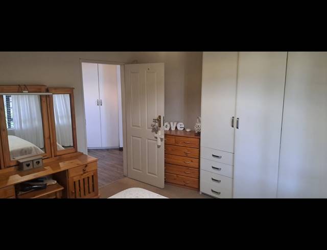 2 BEDROOM TOWNHOUSE FOR SALE IN WATERVAL EAST